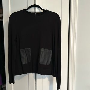 Women’s Banana Republic sweater. Size Small.